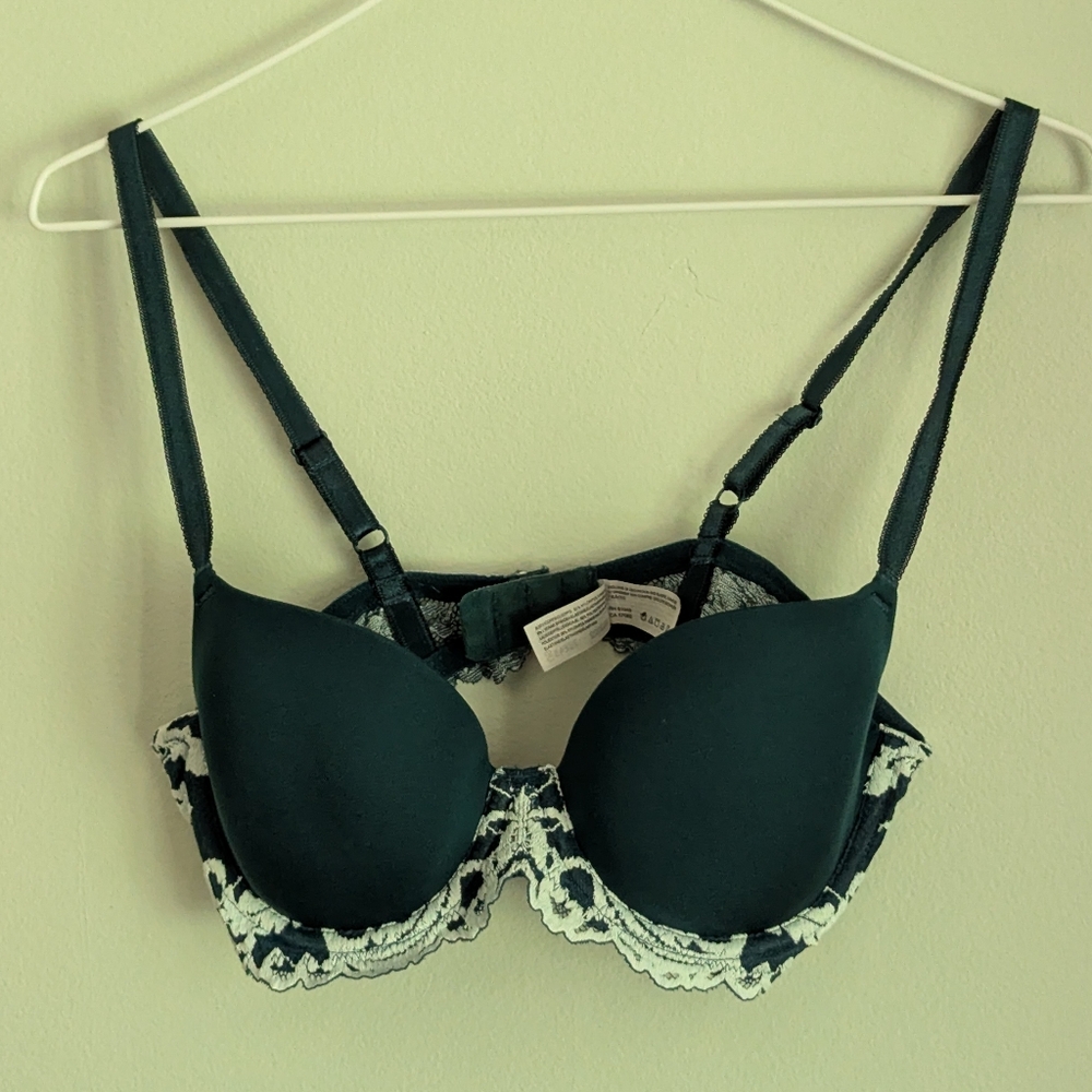 WACOAL Instant Icon Underwire T-Shirt Bra Deep Teal 34B White Lace Detail 110